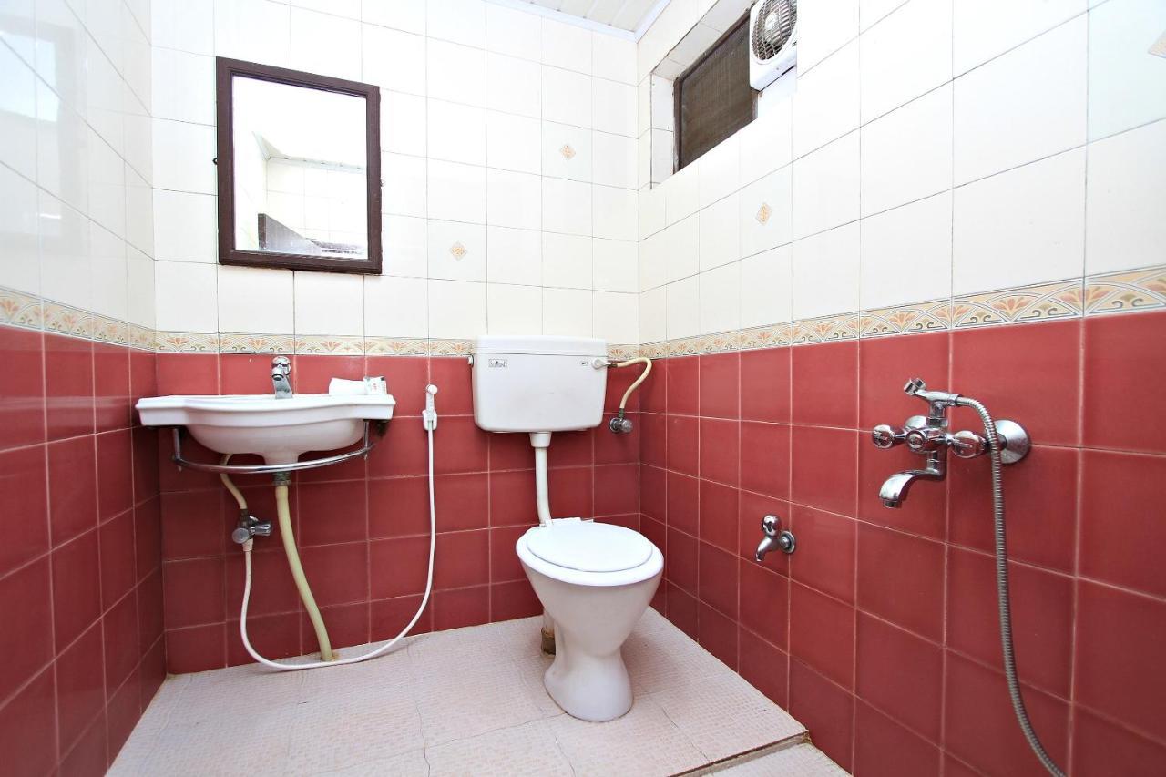 Hotel Pratham International Уті Екстер'єр фото
